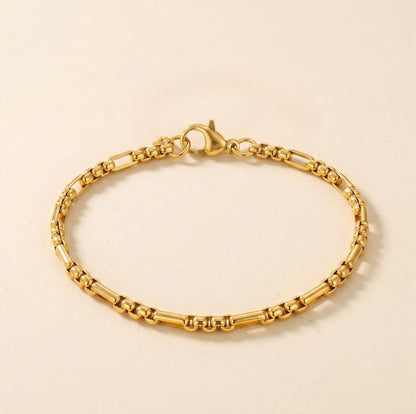 Pulsera de eslabones dorada en acero y oro 18k