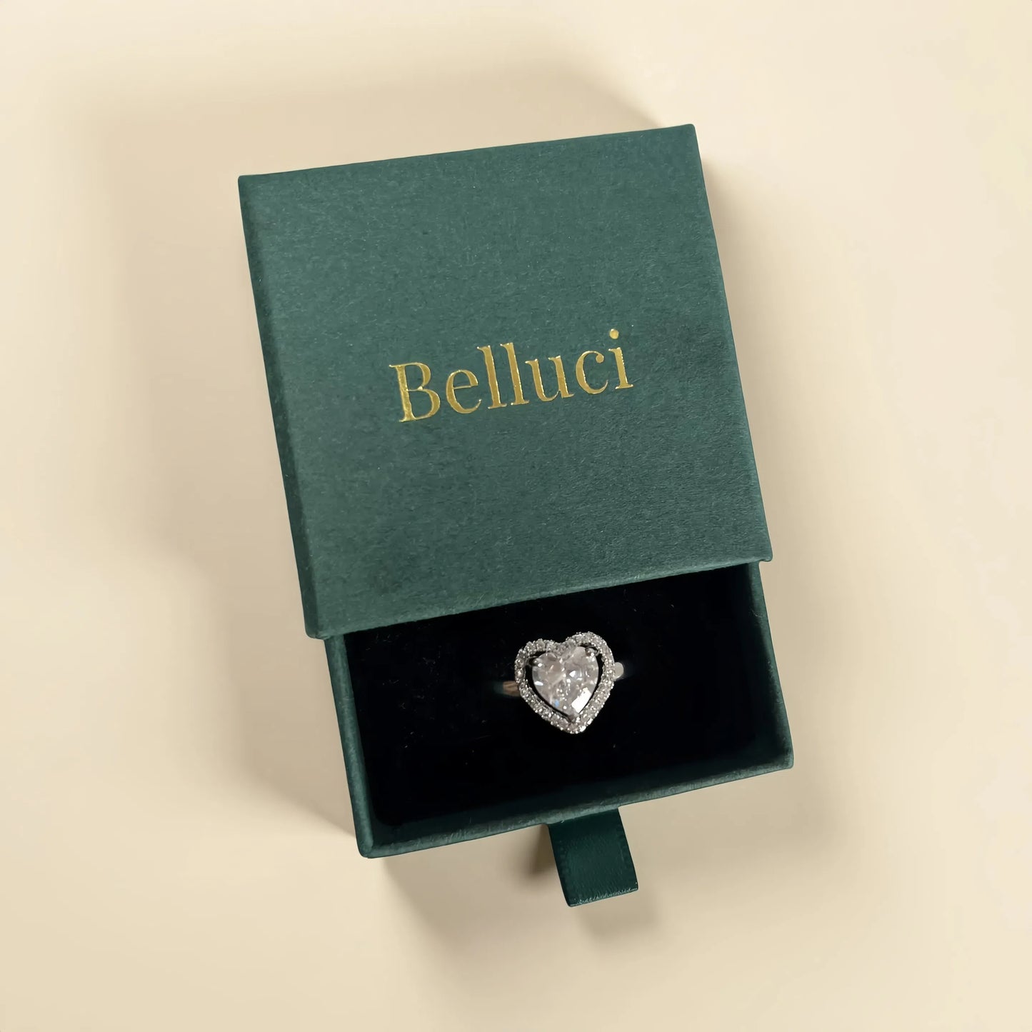 Anillo esencial corazón  con circonitas