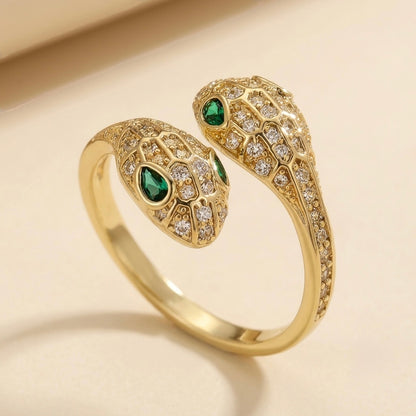 Anel de cobra dourado com zircónia em ouro 18k