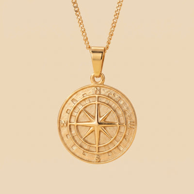 Collier rose des vents pour homme doré en acier et or 18 carats
