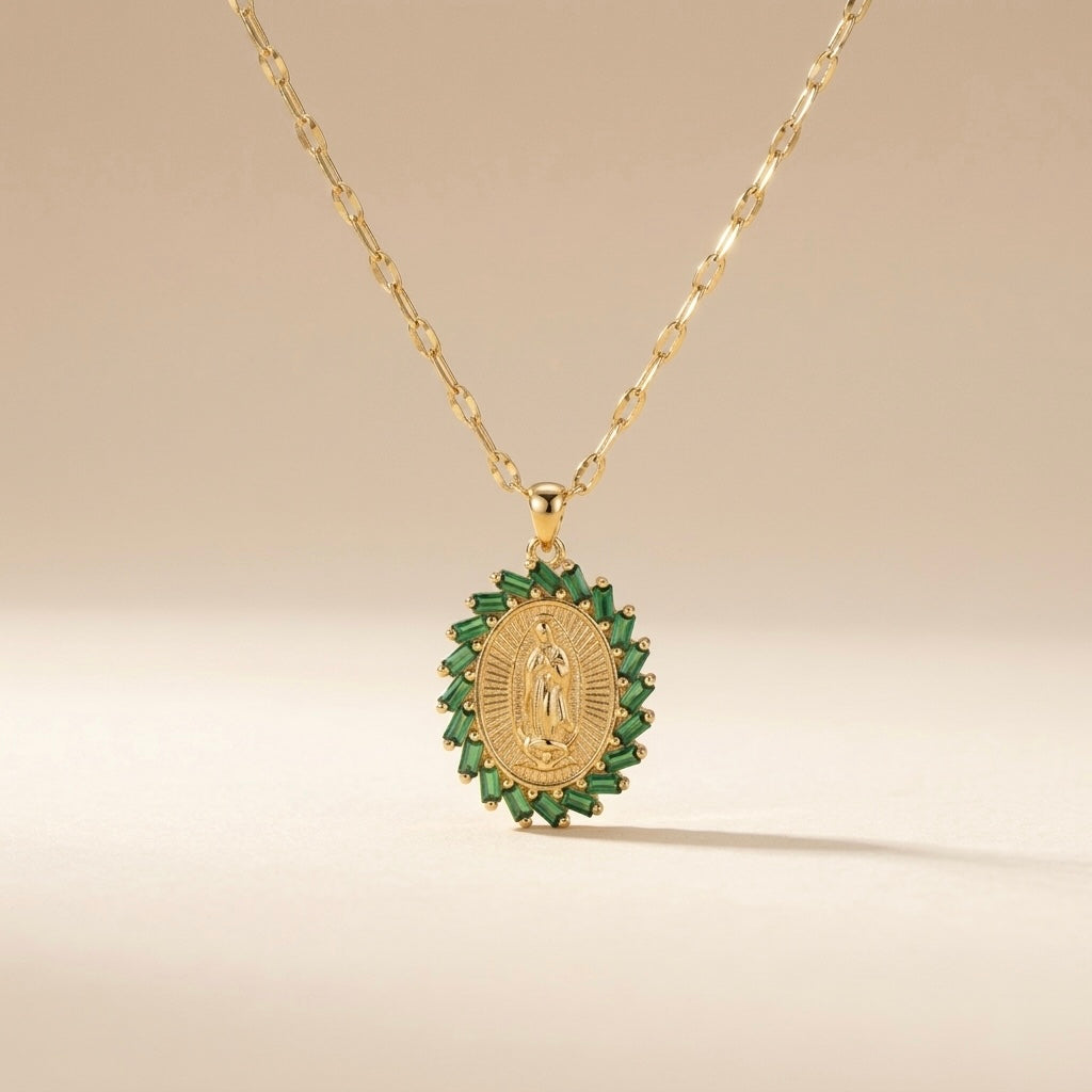 Colar de Nossa Senhora com zircónias verdes em ouro 18k