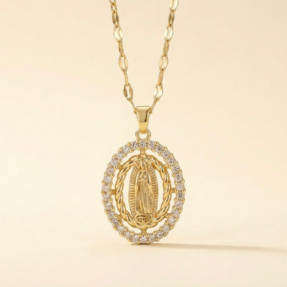 Collar de santos dorado con circonitas en acero y oro 18k