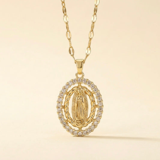 Collar de santos dorado con circonitas en acero y oro 18k