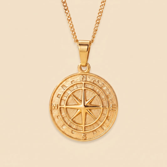Collar de rosa de los vientos para hombre dorado en acero y oro 18k