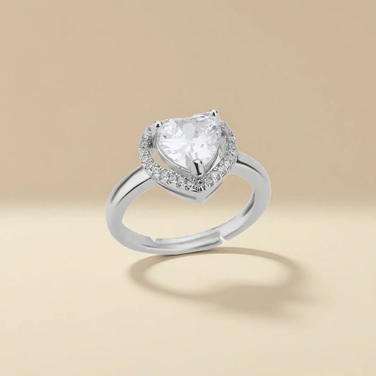 Anillo esencial corazón  con circonitas